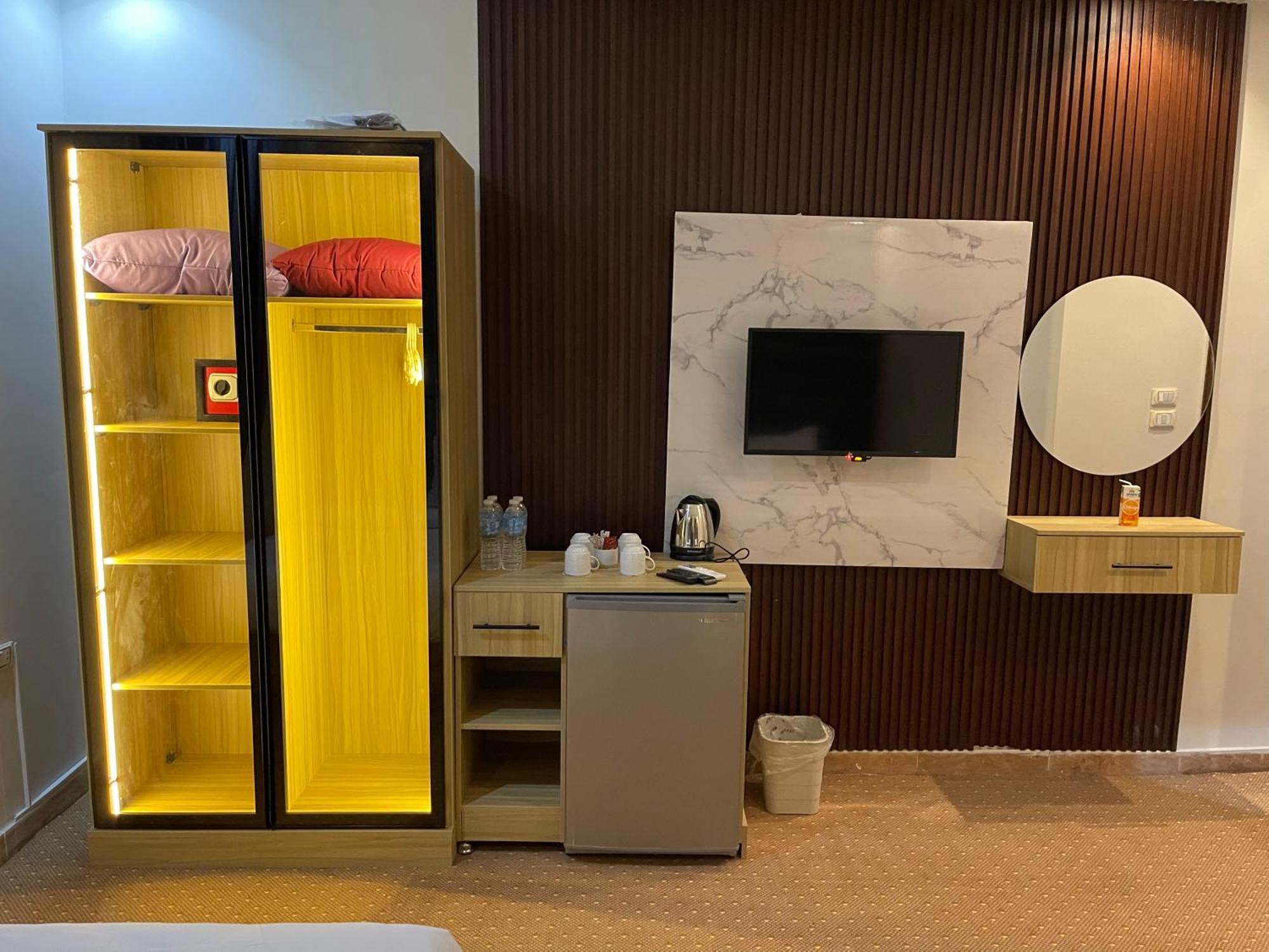 Giza Royal Golden Pyramids Inn מראה חיצוני תמונה